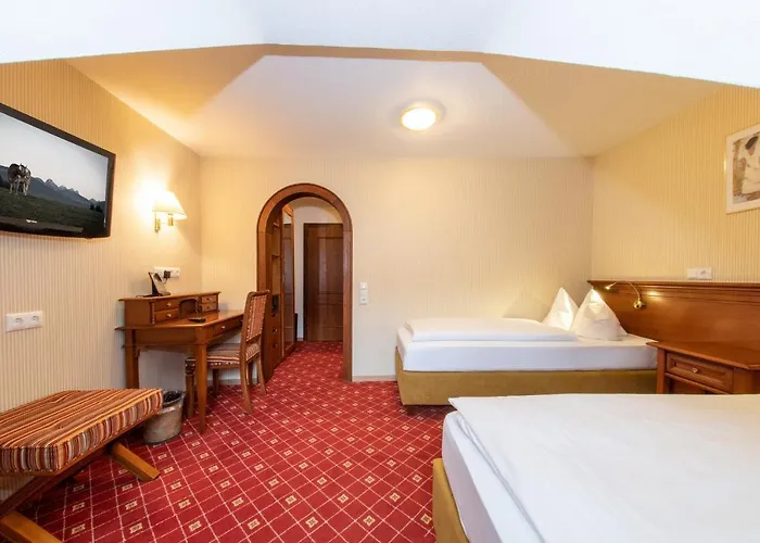 Hotel Post 3*