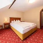 Post Hotel