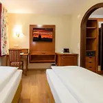 Post Hotel